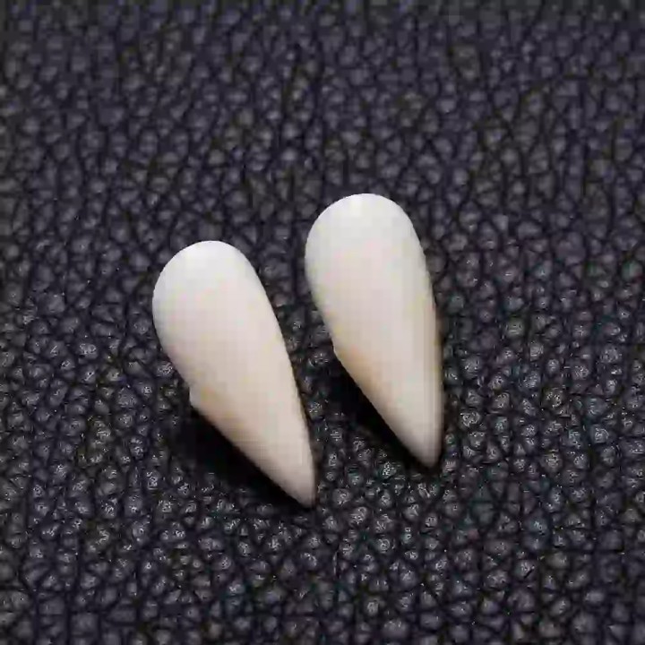Dracula Teeth - 4