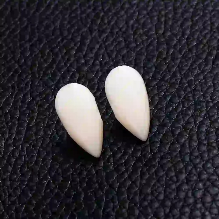 Dracula Teeth - 6