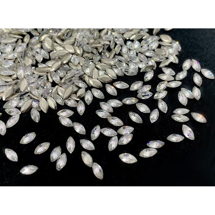 Micro Navette Crystal 1.5x3 mm - Pack 10 pcs | Zircania