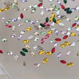 Zircania Discovery Box - 5 couleurs Micro Navette 1.5x3 | Nouveaute